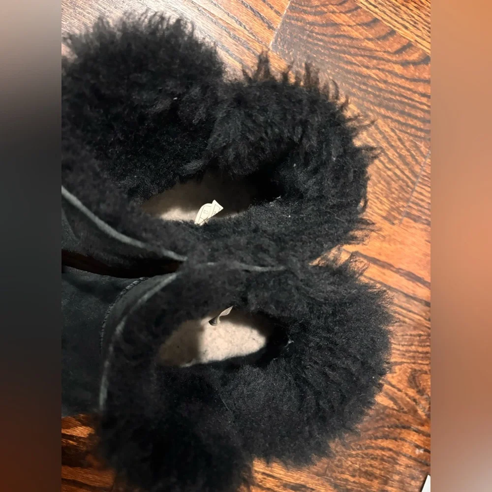 UGG Mini Bailey Button Black Boots Size 8 Women’s
